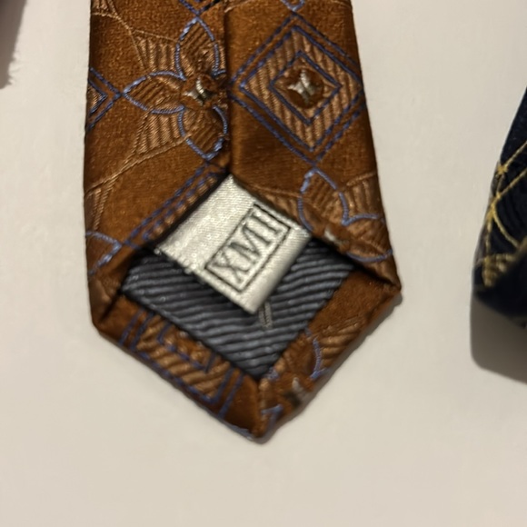 Countess Mara & XMI Platinum Necktie lot - Picture 5 of 10